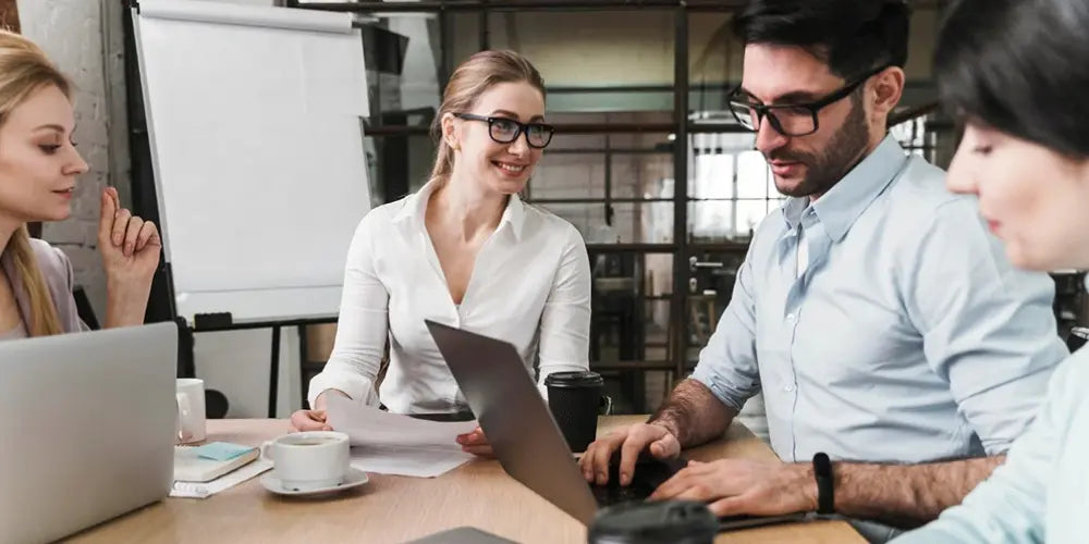 Cómo Dominar el Small Talk en Inglés Profesional para Romper el Hielo